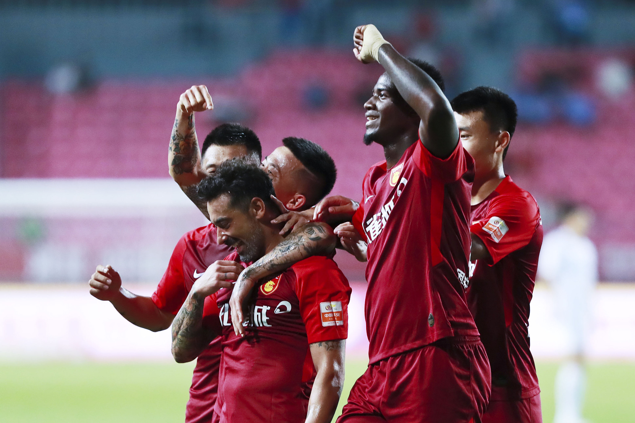 [图]法甲-阿什拉夫双响 巴黎圣日耳曼3-0布雷斯特